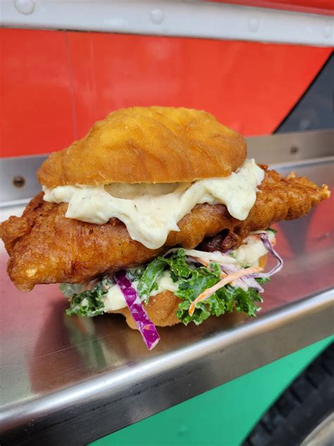 How many carbs are in beer-battered cod sandwich - calories, carbs, nutrition