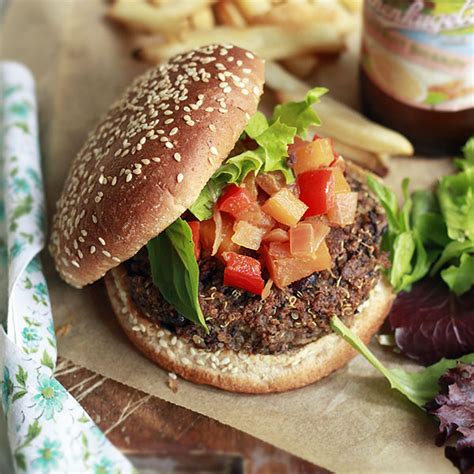 How many carbs are in black bean burger with mango chutney - calories, carbs, nutrition