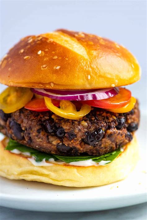 How many carbs are in black bean burger with roasted garlic coleslaw - calories, carbs, nutrition