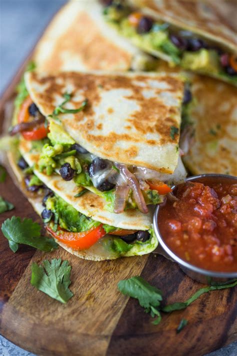 How many carbs are in black bean quesadilla - calories, carbs, nutrition