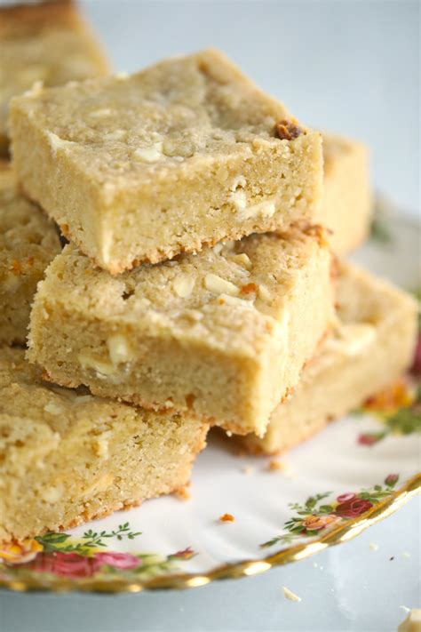 How many carbs are in blondies - calories, carbs, nutrition