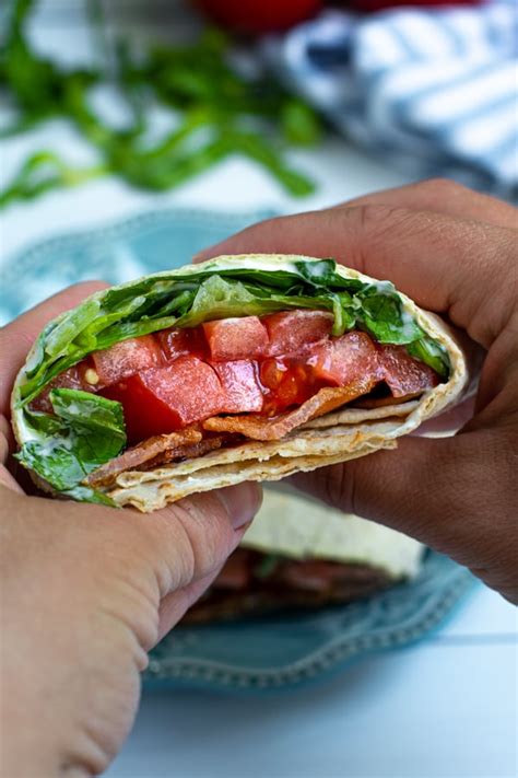 How many carbs are in blt wrap - calories, carbs, nutrition