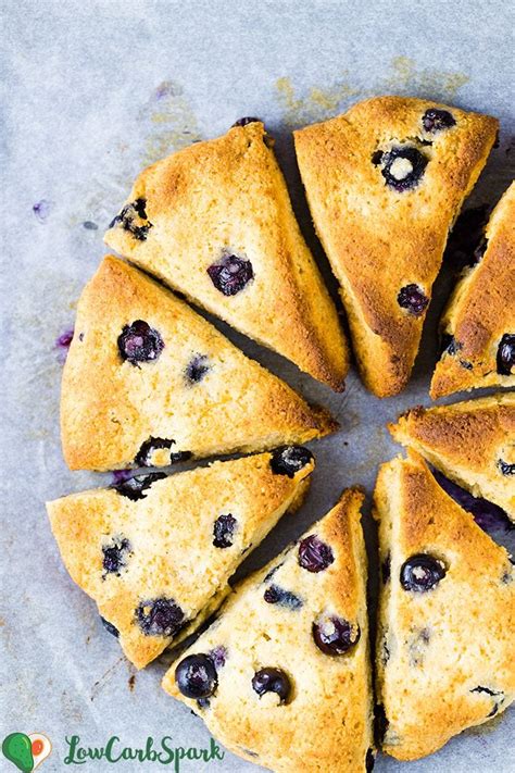 How many carbs are in blueberry scones - fresh made - calories, carbs, nutrition