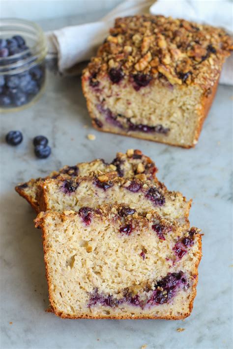 How many carbs are in blueberry streusel breakfast bread - calories, carbs, nutrition