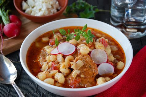 How many carbs are in bowl pulled pork pozole mac - calories, carbs, nutrition