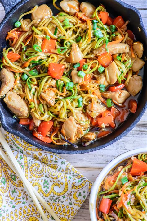 How many carbs are in bowl sriracha chicken - calories, carbs, nutrition
