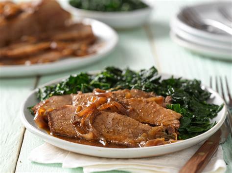 How many carbs are in braised brisket with caramelized onions - calories, carbs, nutrition