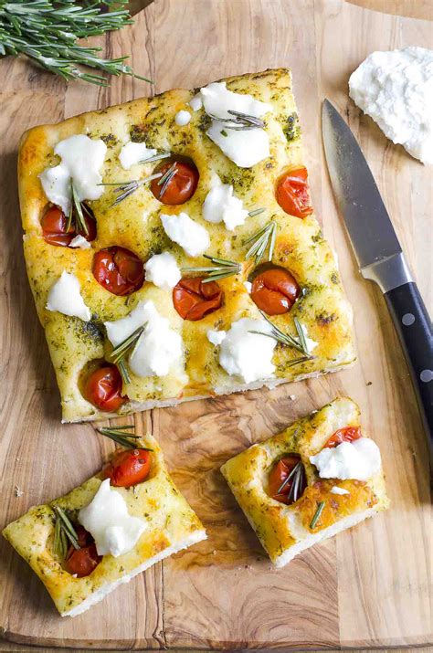 How many carbs are in bread focaccia pesto hsp slc=4x6 - calories, carbs, nutrition