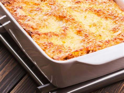 How many carbs are in breakfast lasagna - calories, carbs, nutrition