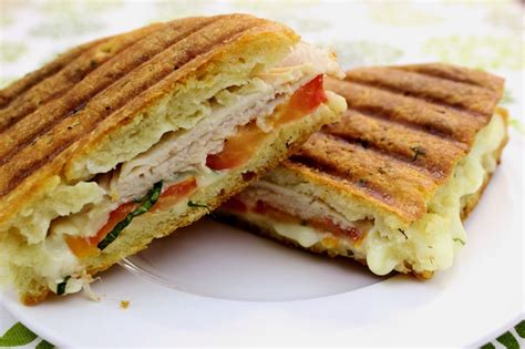 How many carbs are in breakfast panini - calories, carbs, nutrition