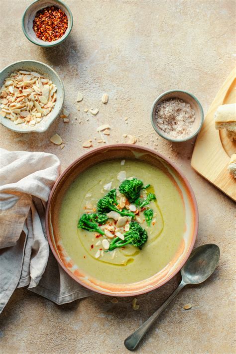 How many carbs are in broccoli cheddar soup - calories, carbs, nutrition