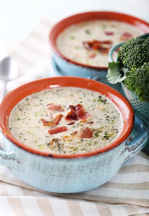 How many carbs are in broccoli corn and bacon chowder - calories, carbs, nutrition