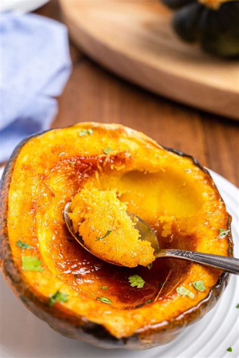 How many carbs are in brown sugar baked acorn squash - calories, carbs, nutrition