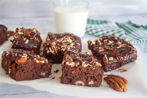 How many carbs are in brownie coconut pecan bar (8211.2) - calories, carbs, nutrition