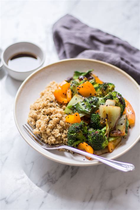 How many carbs are in buckwheat broccoli stir fry with miso - calories, carbs, nutrition