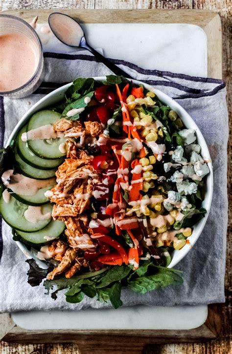 How many carbs are in buffalo chicken salads - calories, carbs, nutrition