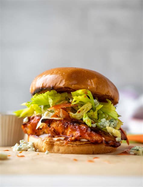 How many carbs are in buffalo chicken sandwich with wheat bun - calories, carbs, nutrition