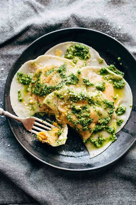 How many carbs are in butternut ravioli small - calories, carbs, nutrition