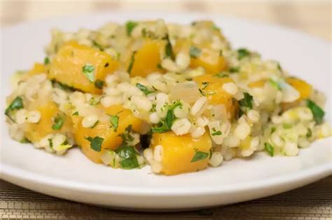 How many carbs are in butternut squash and barley pilaf cup - calories, carbs, nutrition