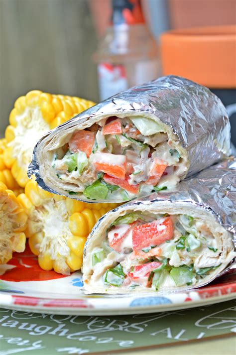 How many carbs are in cajun chicken salad wrap - calories, carbs, nutrition