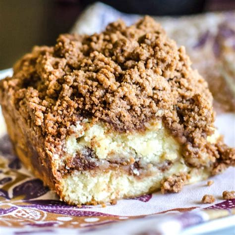 How many carbs are in cake, streusel coffee (bostwick) - calories, carbs, nutrition