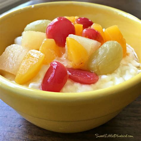 How many carbs are in california fruit salad with cottage cheese - calories, carbs, nutrition