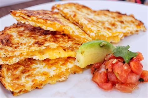 How many carbs are in california quesadilla with fruited salsa - calories, carbs, nutrition