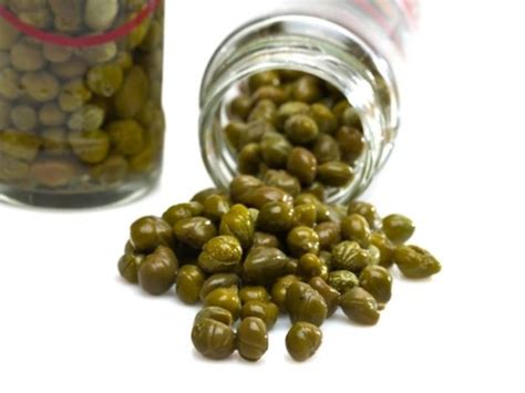 How many carbs are in capers, canned - calories, carbs, nutrition