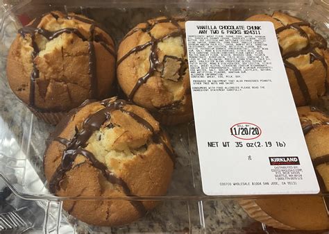 How many carbs are in cappuccino chocolate chunk muffin - calories, carbs, nutrition