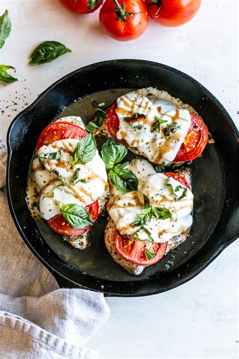 How many carbs are in caprese chicken - calories, carbs, nutrition