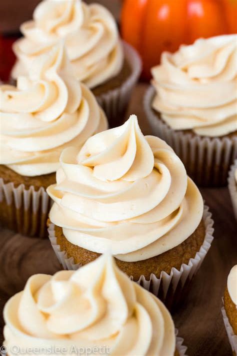 How many carbs are in caramel cream cheese icing - calories, carbs, nutrition