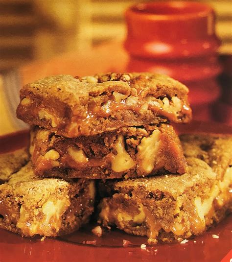 How many carbs are in caramel walnut brownies - calories, carbs, nutrition