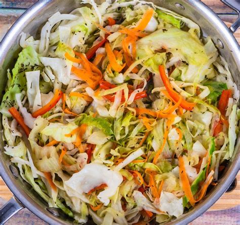 How many carbs are in caribbean baked cabbage - calories, carbs, nutrition