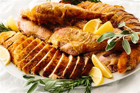 How many carbs are in carved smoked turkey platter - calories, carbs, nutrition