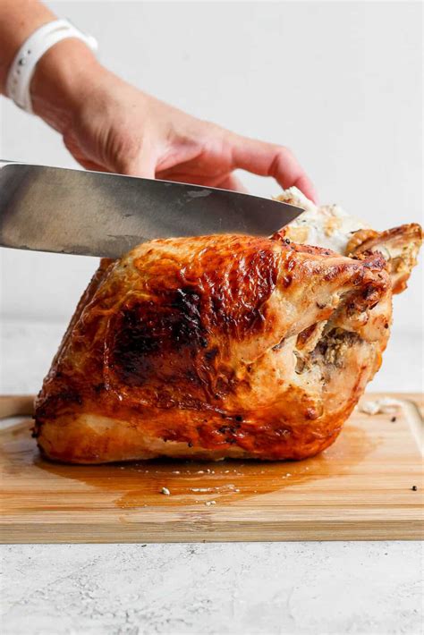 How many carbs are in carved turkey breast - calories, carbs, nutrition