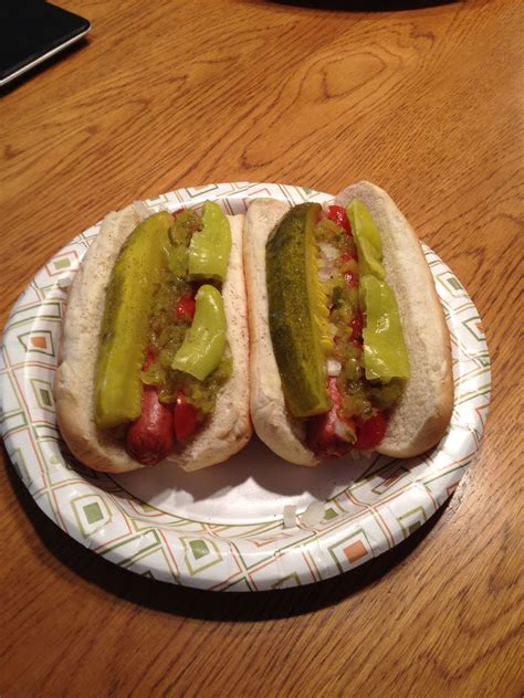 How many carbs are in chicago dog - hebrew national - calories, carbs, nutrition