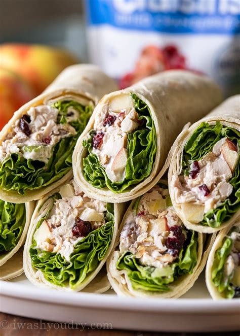 How many carbs are in chicken and apple salad wrap - calories, carbs, nutrition