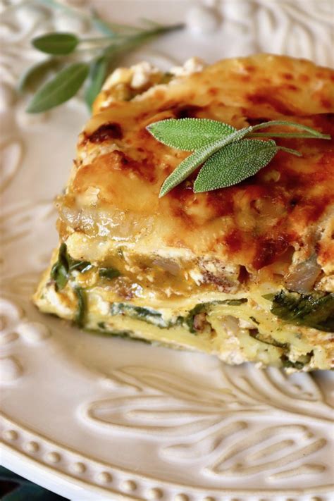 How many carbs are in chicken and butternut squash lasagna with balsamic tomato and artichoke salad - calories, carbs, nutrition