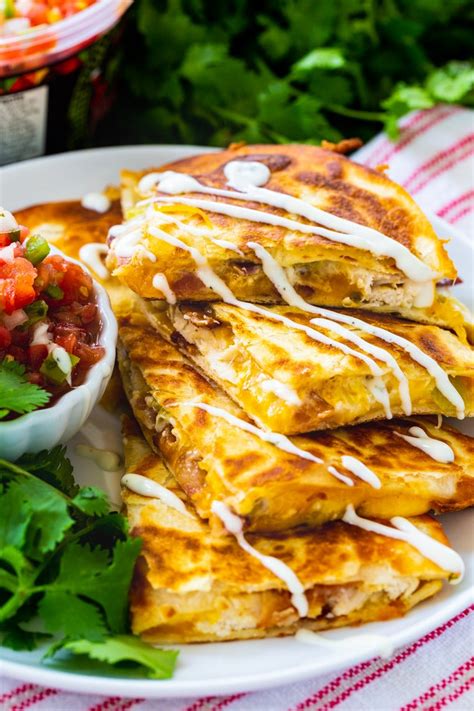 How many carbs are in chicken bacon ranch quesadilla - calories, carbs, nutrition