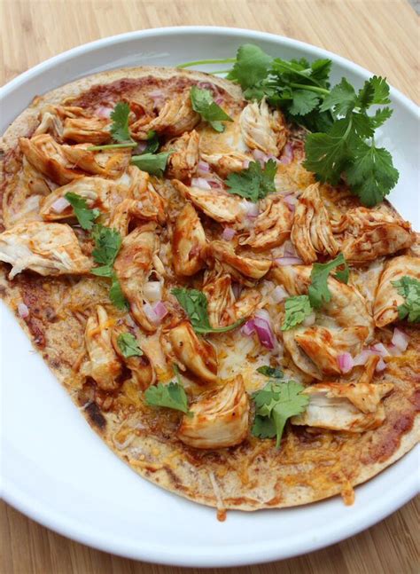 How many carbs are in chicken bbq cheddar flatbread - calories, carbs, nutrition