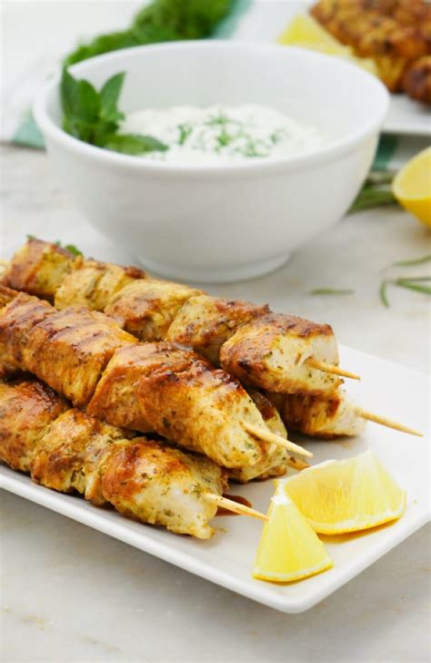 How many carbs are in chicken breast rndm greek skewers tzatziki relish & basmati - calories, carbs, nutrition