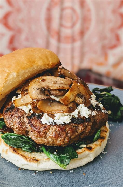 How many carbs are in chicken burger with sauteed spinach boursin cheese - calories, carbs, nutrition