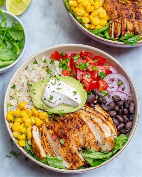 How many carbs are in chicken burrito bowl - roberto - calories, carbs, nutrition