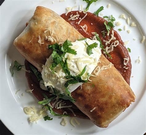 How many carbs are in chicken chimichanga - plate - calories, carbs, nutrition