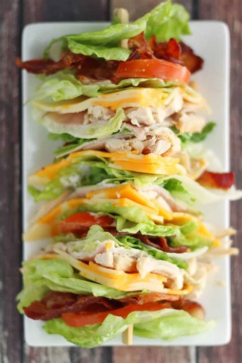 How many carbs are in chicken club loafer sandwich - calories, carbs, nutrition