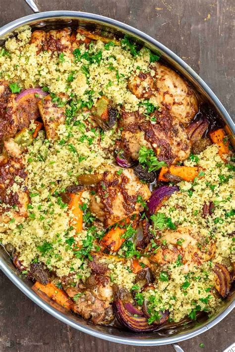 How many carbs are in chicken couscous and vegetable bowl - calories, carbs, nutrition