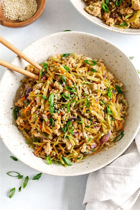 How many carbs are in chicken egg roll - calories, carbs, nutrition