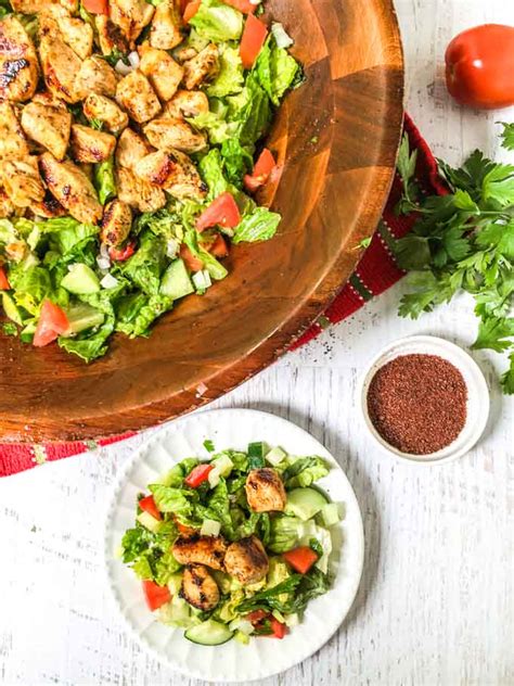 How many carbs are in chicken fattoush salad - calories, carbs, nutrition