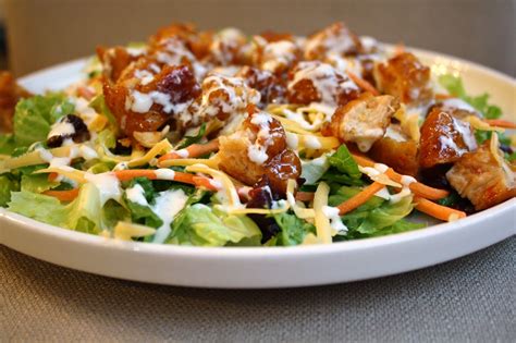 How many carbs are in chicken finger salad - calories, carbs, nutrition