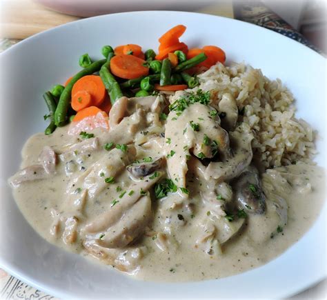 How many carbs are in chicken fricassee casserette - calories, carbs, nutrition